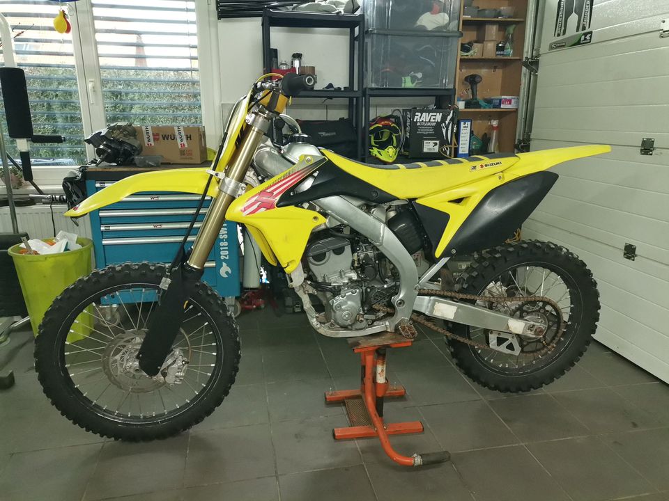 SUZUKI RM-Z 250 2010 - 2012 REZERVNI DELI