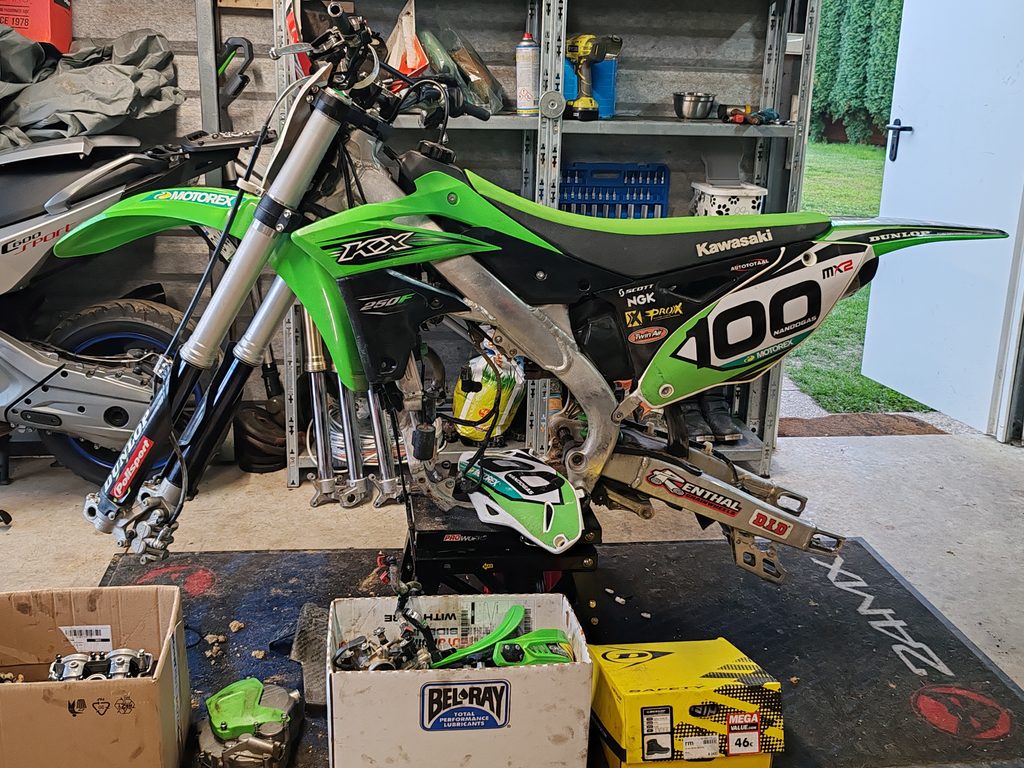 KAWASAKI KX250F 2013 - 2016 REZERVNI DELI