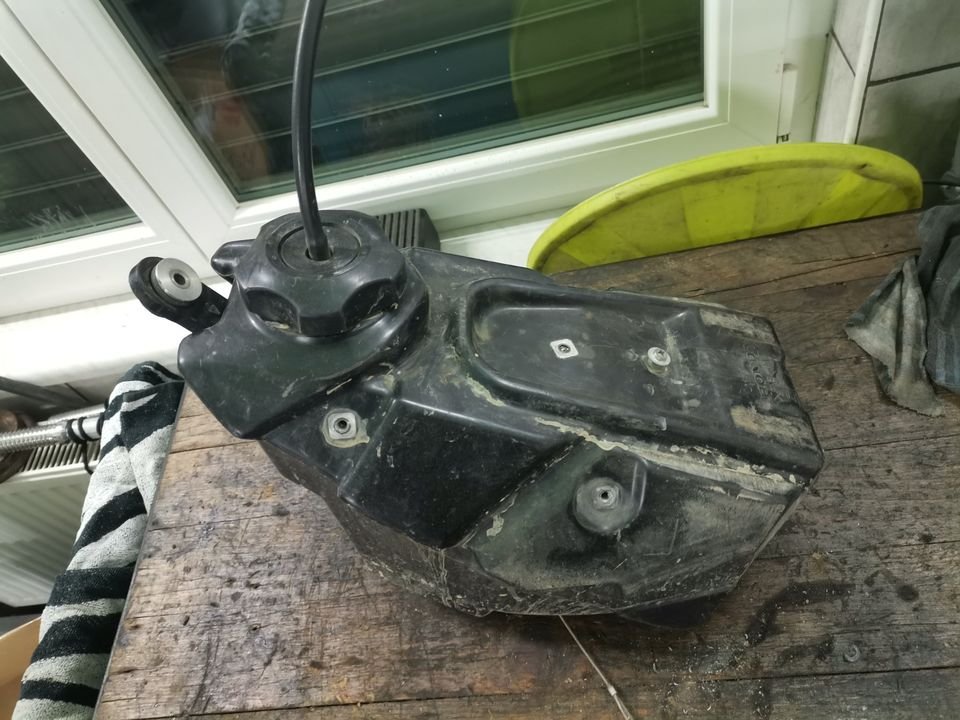 REZERVOAR, TANK, BENCINSKA ČRPALKA