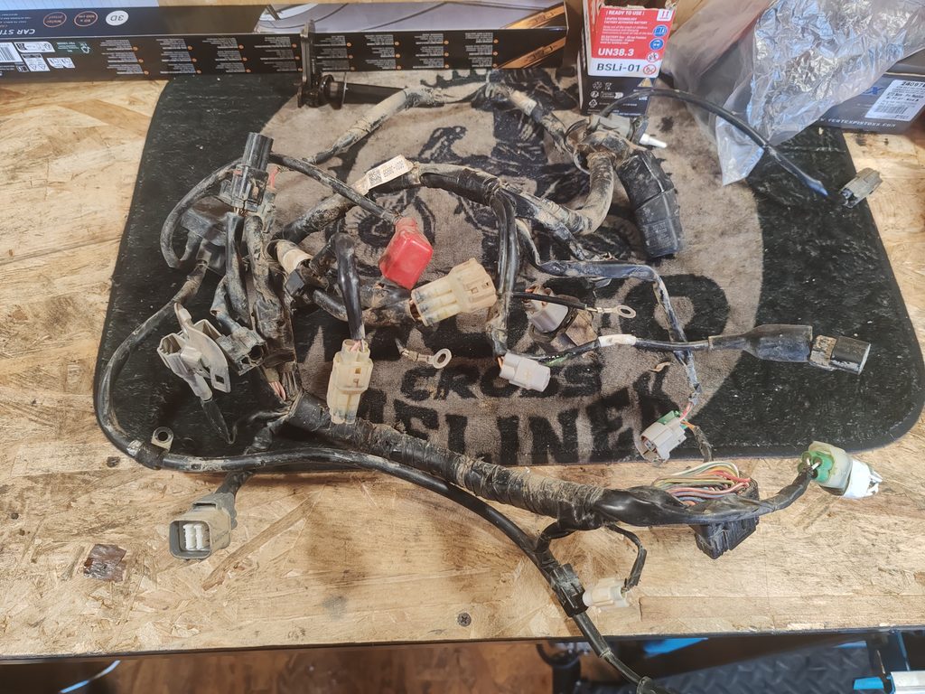 KOMPLET ELEKTRIKA, STATOR, MAGNET, REGULATOR, INŠTALACIJA, ECU RAČUNALNIK....