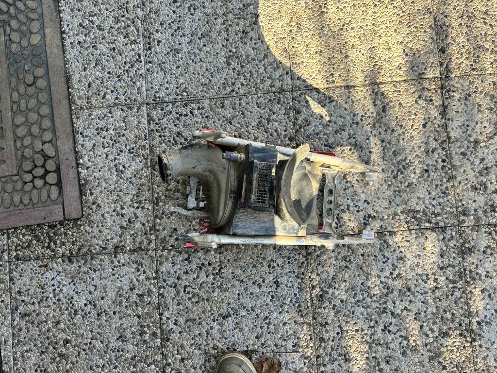 AIR BOX + SUBFRAME