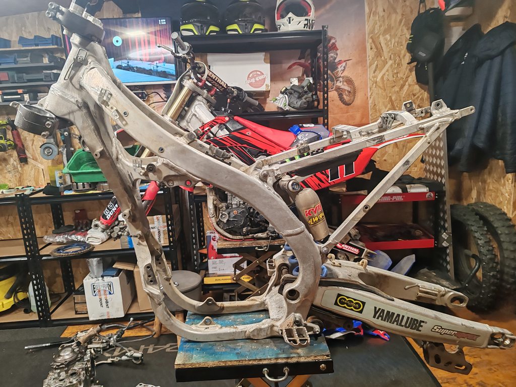 OKVIR,SUBFRAME,ZD.AMORTIZER,NIHAJNA VILICA,VAGA